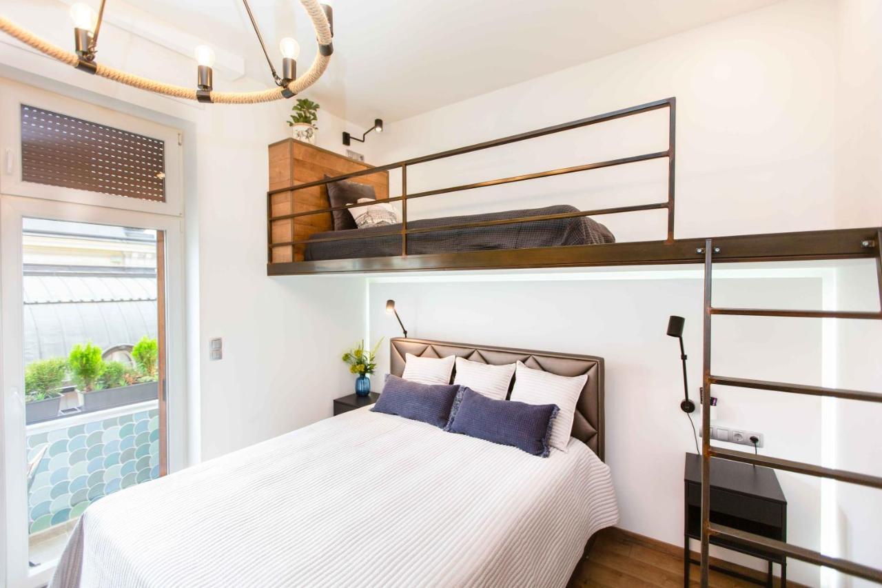 Premium Rooms By Hi5 - Style At The Comedy Theater Budapest Ngoại thất bức ảnh